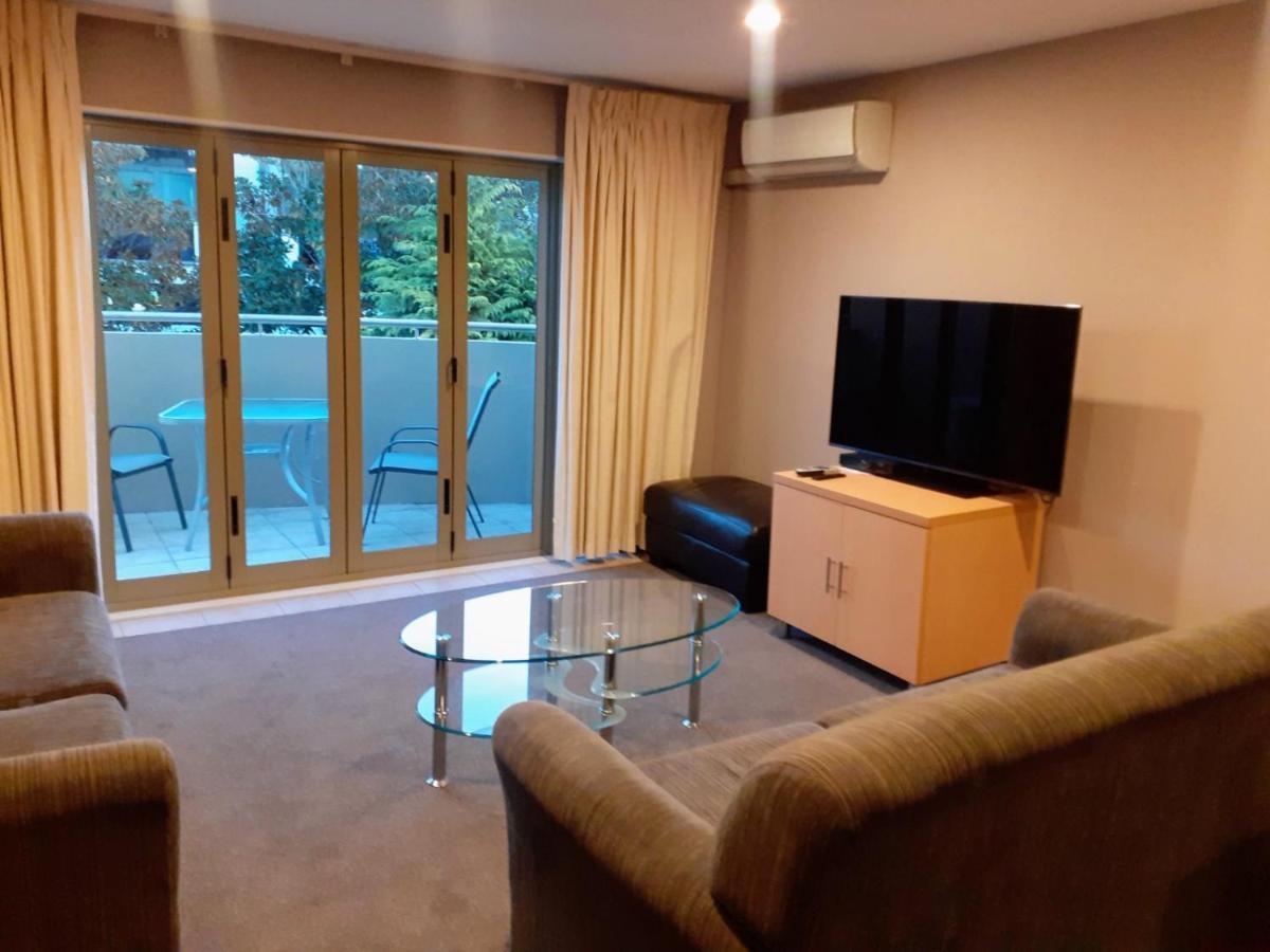 Apartment Fourteen Таупо Экстерьер фото